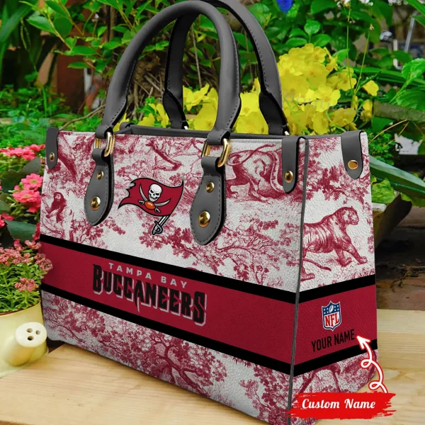 Tampa Bay Buccaneers Personalized Leather Hand Bag BB308