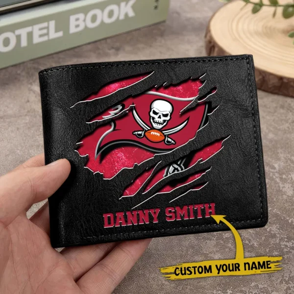 Tampa Bay Buccaneers Men Leather Horizontal Wallet For Fans, Gifts For Football Lovers SPTLHTW062