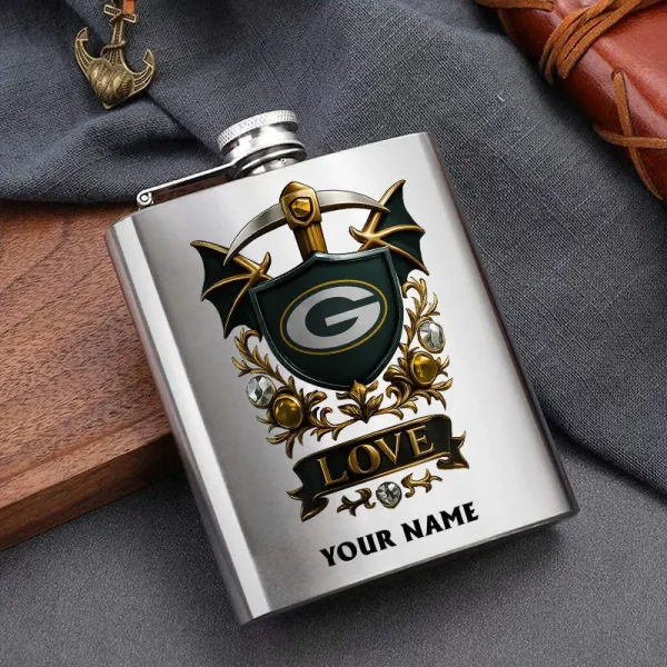 Green Bay Packers Hip Flask Bottle Special Gift For Fans SPTHIPFB017 - Image 3