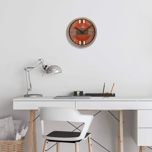 Cleveland Browns Vintage Wooden Wall Clock SPTVWWC024 - Image 2
