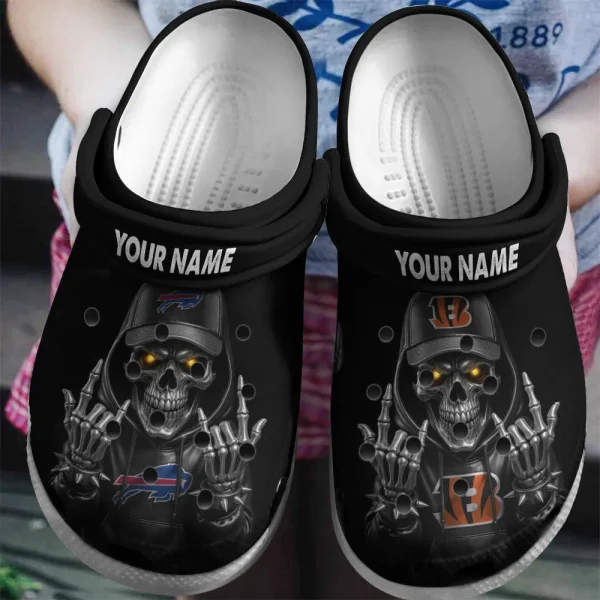 Cincinnati Bengals Football Team US Skull Art Clogs Shoes Custom Name Gift For Fan BGCR435