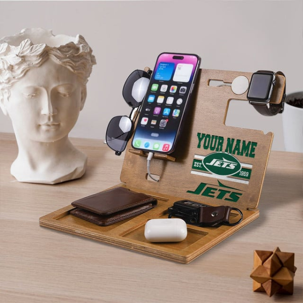 New York Jets Wooden Docking Station Gift For Fan SPTWOODENDS028 - Image 3