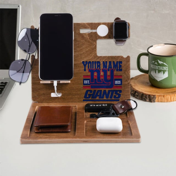 New York Giants Wooden Docking Station Gift For Fan SPTWOODENDS032 - Image 2