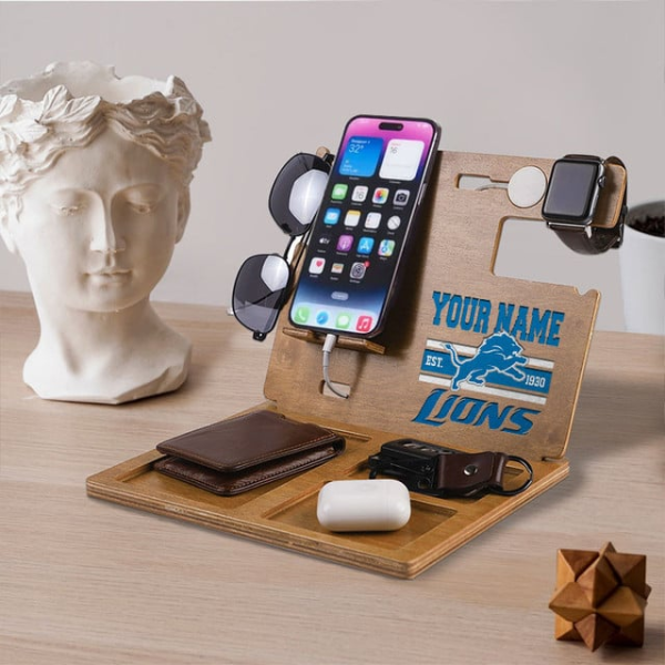 Detroit Lions Wooden Docking Station Gift For Fan SPTWOODENDS026 - Image 3